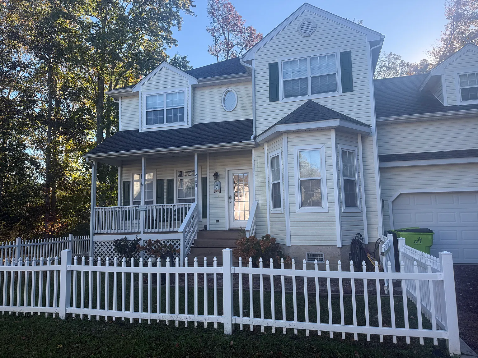 4 bed, 2.5 bath, $2,550 — Photo 2