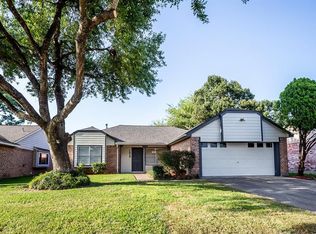 7215 Blanco Pines Dr, Humble, TX 77346