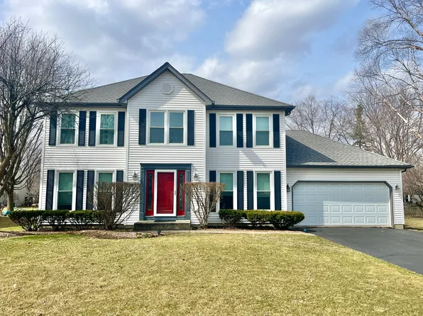 667 Blackhawk Dr, Batavia, IL 60510