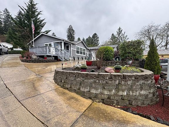 2nd image of 167 Kimberly Way