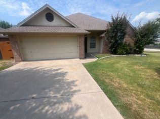 1005 Winding Rd, Granbury, TX 76049