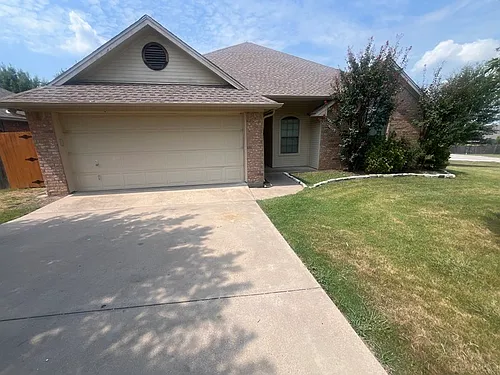 1005 Winding Rd Photo 1