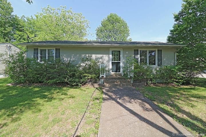 1st image of 532 Crestwood Dr