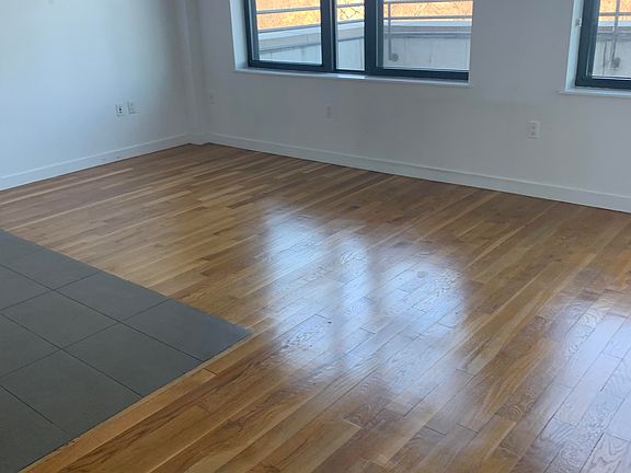 5th image of 123 Parkside Ave #7L