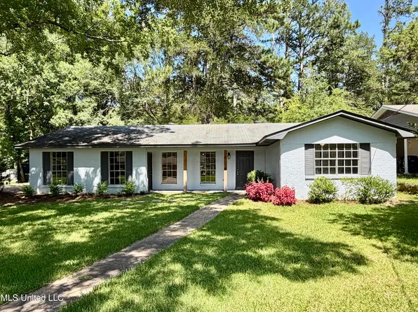 904 Kent Dr, Clinton, MS 39056