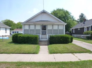 705 Stanton St, Bay City, MI 48708
