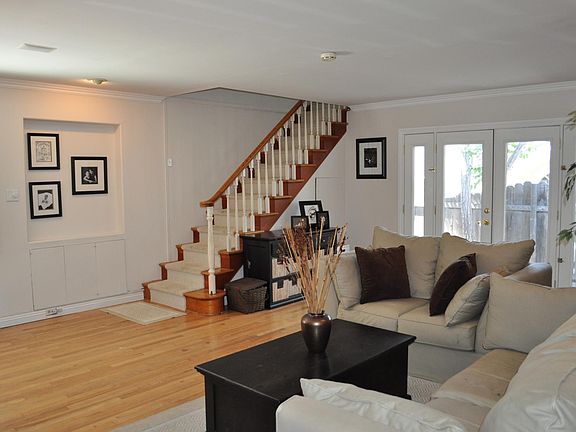 2nd image of 1600 Magnolia Ave
