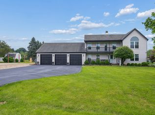 715 Welch St, Gilberts, IL 60136