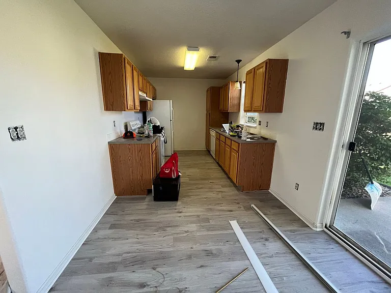 802 Waterglen Dr #E22 — Photo 7