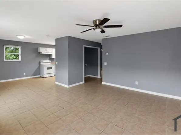1000 Transmitter Rd APT C4, Panama City, FL 32401