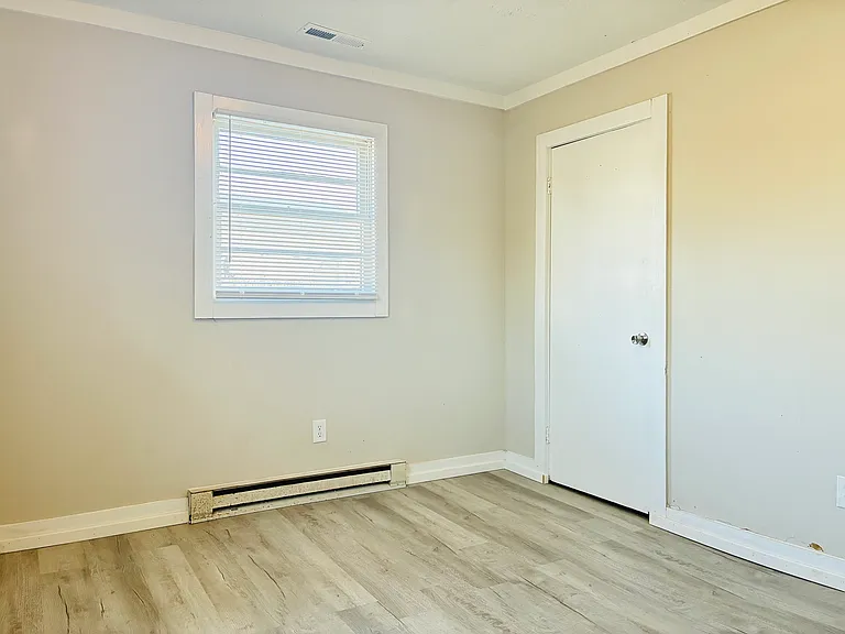 409 Morton St #D — Photo 9