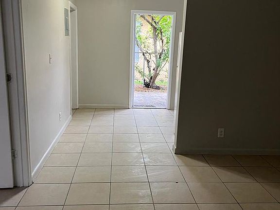 2nd image of 1116 NW 5th Ave #1