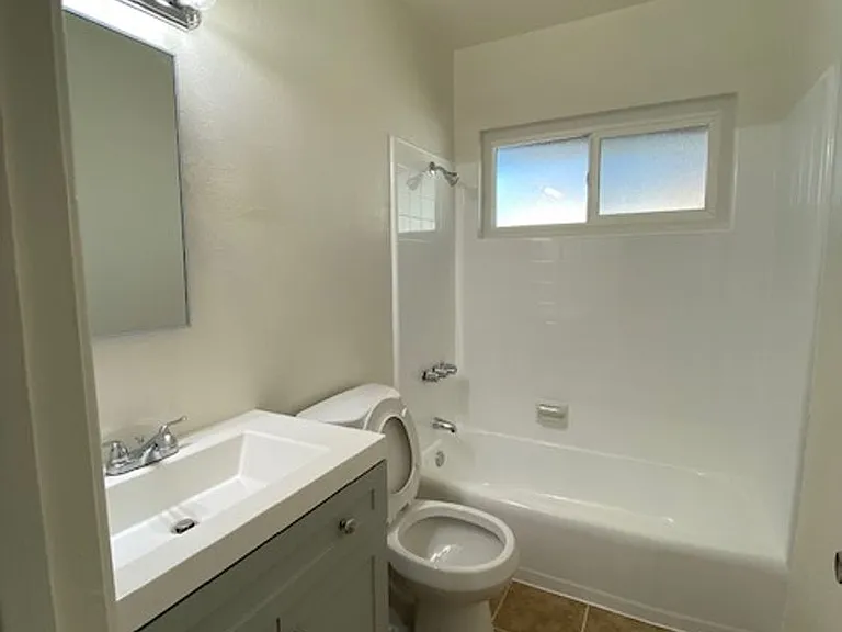 6418 Garvanza Ave — Photo 11