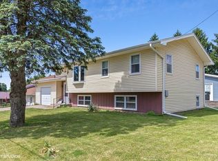 1501 Edmundson Dr, Oskaloosa, IA 52577