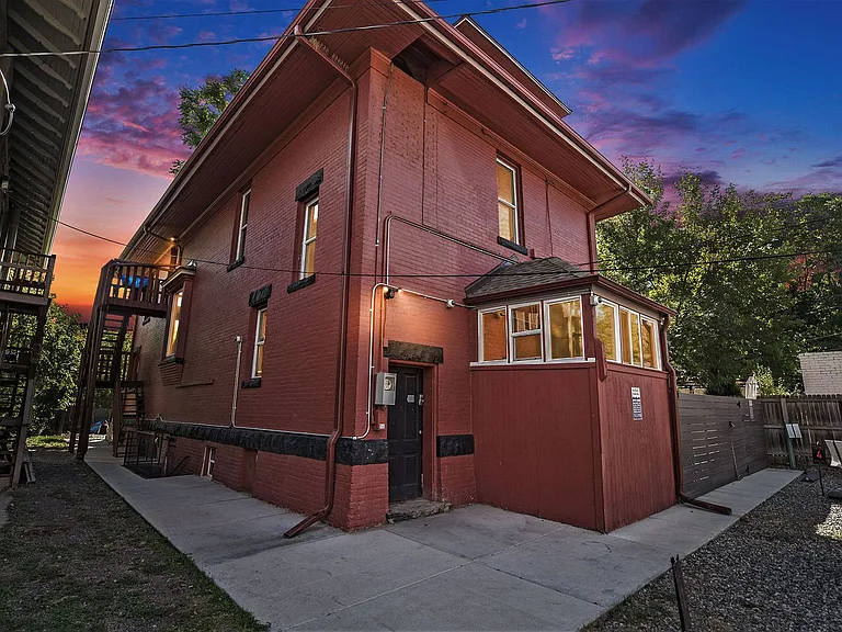 1159 N Corona St — Photo 3
