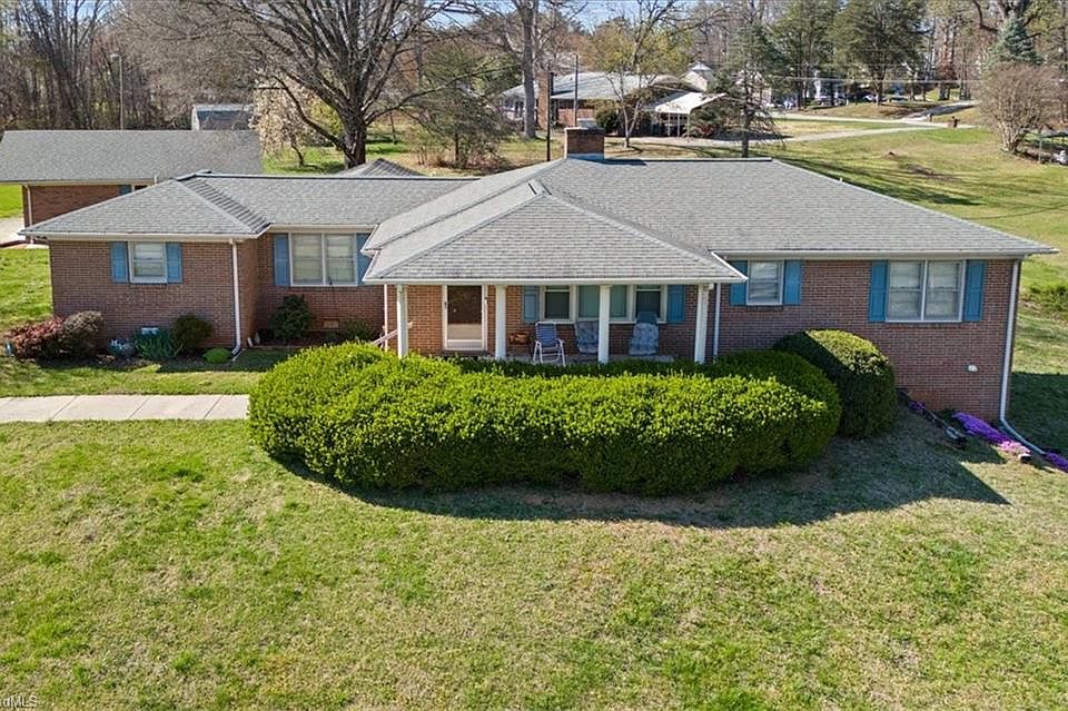 1st image of 3615 N Ohenry Blvd