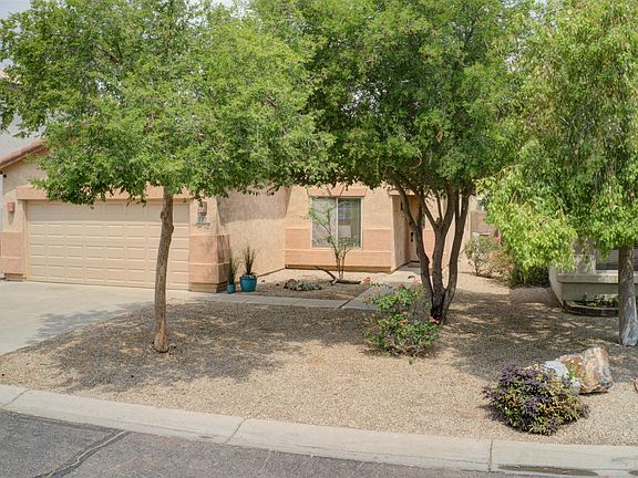5th image of 772 E Horizon Heights Dr