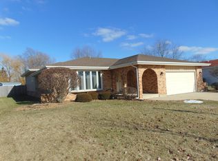 1606 Cimarron Dr, New Lenox, IL 60451