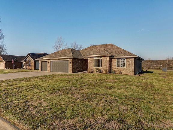 3rd image of 5461 Anita Avenue
