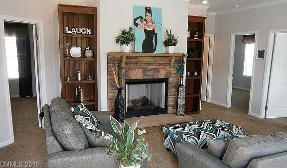 5th image of 999 Grace View Pl