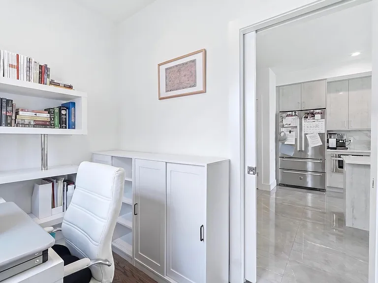 290 Griffith St #1 — Photo 14