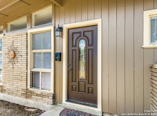 546 Lively Dr, San Antonio, TX 78213