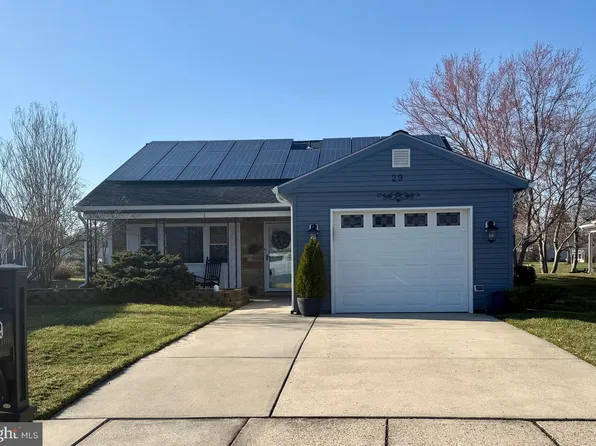 29 Marlborough Dr, Southampton, NJ 08088