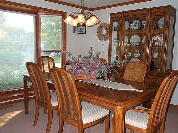 4th image of 4509 Plumwood Ct