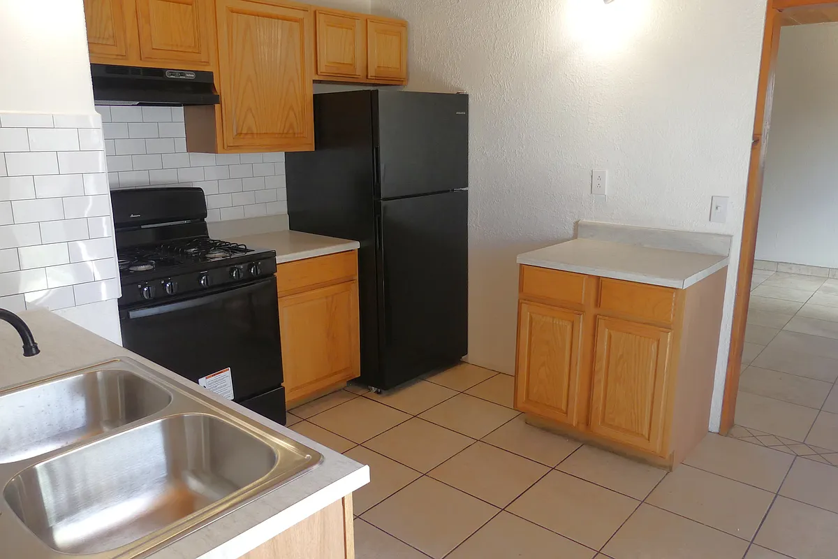 Building Photo - 9B Vargas Ct