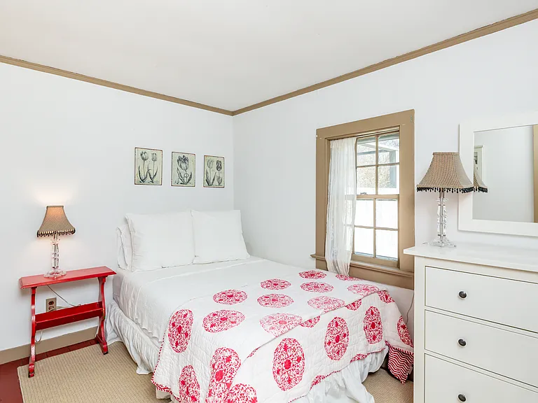 134 Three Mile Harbor Rd — Photo 13