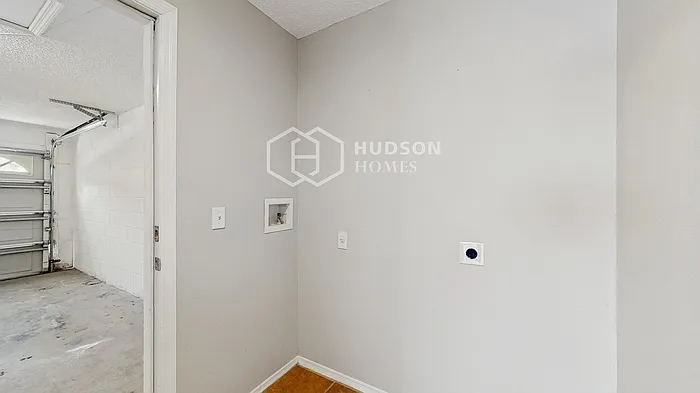 10169 Cody Ln — Photo 22
