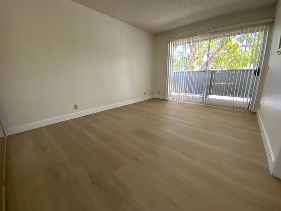 4th image of 4202 4th Ave #110