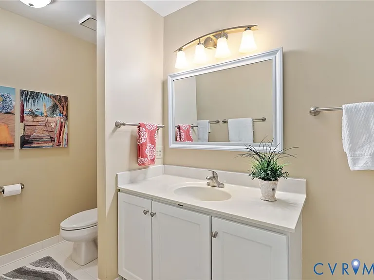 12015 Bexley Ct — Photo 45