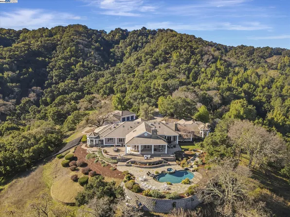 4140 Foothill Rd, Pleasanton, CA 94588