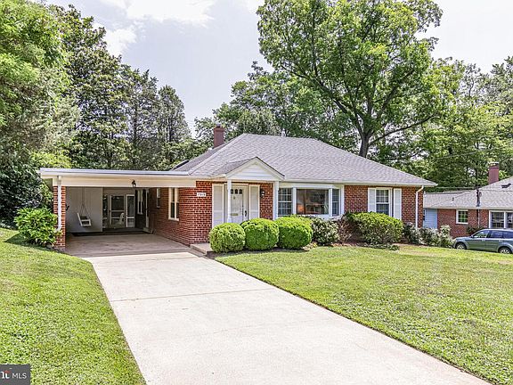 2nd image of 7919 Spotswood Dr