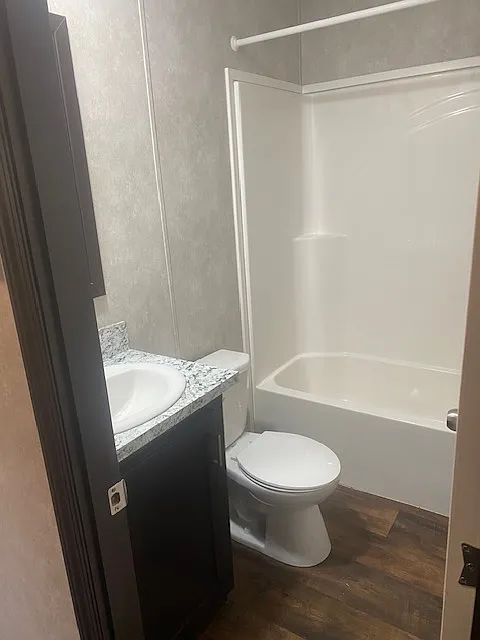 1 bed, 784 sqft, $900 — Photo 4