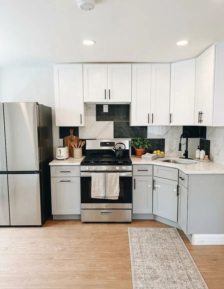 4 bed, $3,200 — Photo 2
