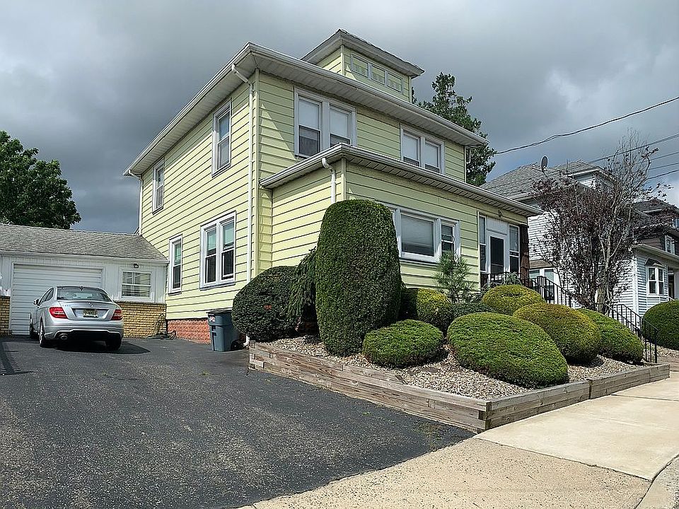 2 Bertram Ave