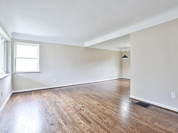 5th image of 1076 Morado Dr