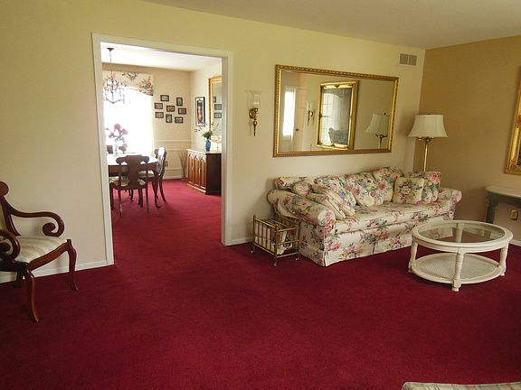 Living Room to Dinning Room