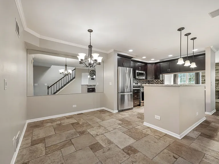 804 Spring Creek Ct — Photo 6