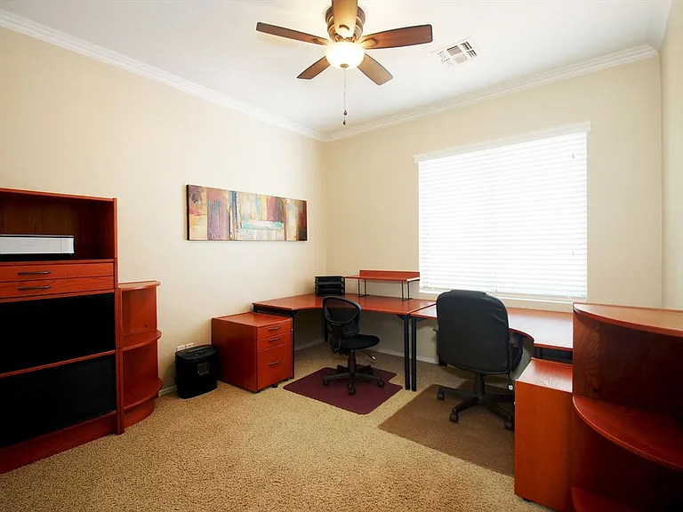 239 W Desert Ave — Photo 8
