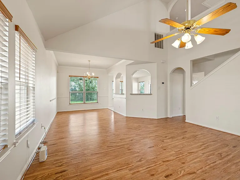 12202 Mardi Gras Dr — Photo 5