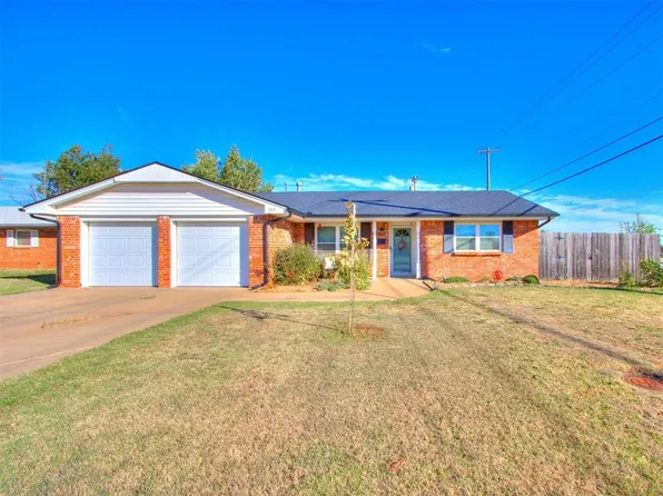 157 Burton Pl, Edmond, OK 73013