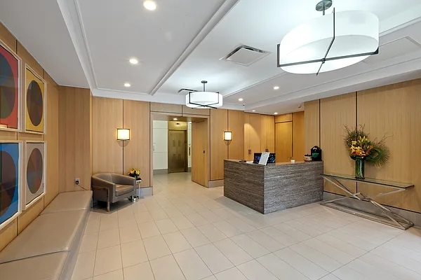 Rented by Greystar | media 35