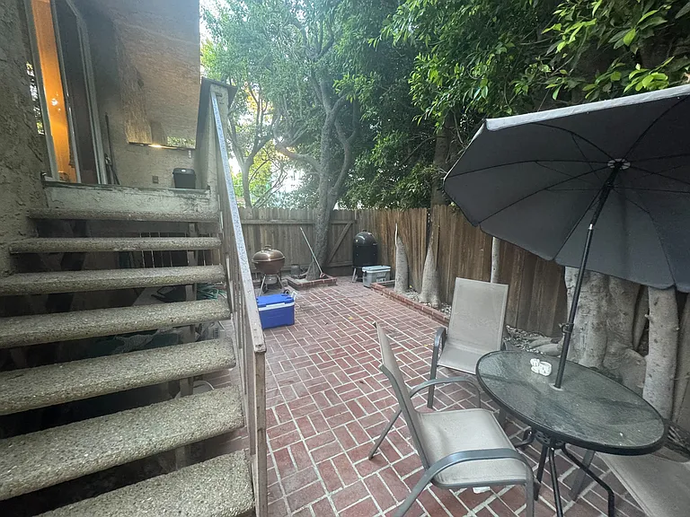 1623 Greenfield Ave #4 — Photo 7