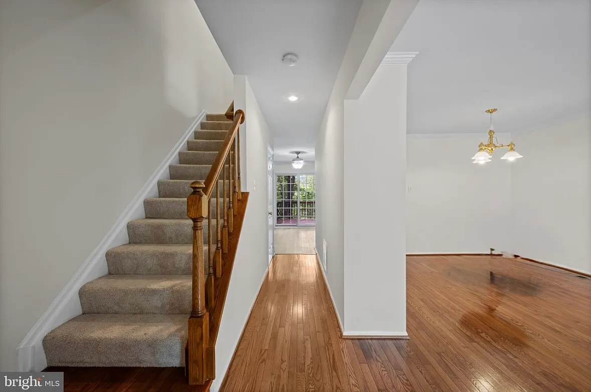 3 bed, 1840 sqft, $3,000 — Photo 4