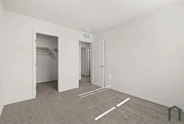 6819 Plum Crazy Ct — Photo 14