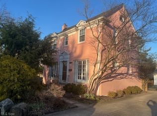 1229 Croyden Rd, Lyndhurst, OH 44124