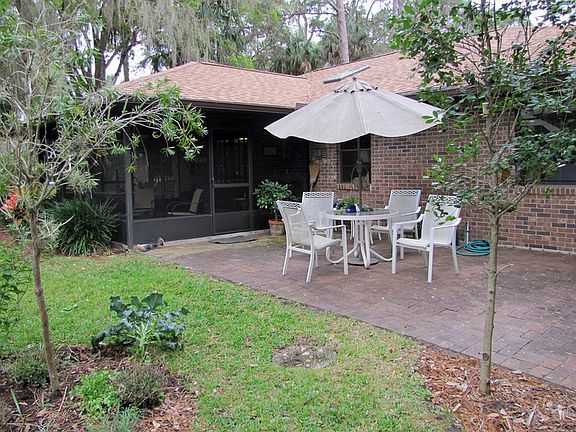 Rear patio
						:
						Rear outdoor patio overlooks garden and preserve land to rear.